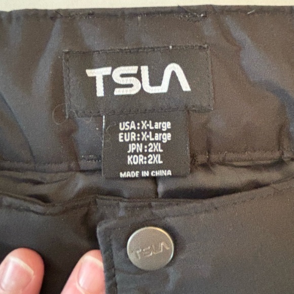TSLA Men's Waterproof Softshell Ski Pants - size XL black - EUC - Adjust Waist - Picture 6 of 11